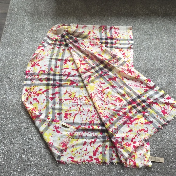 Burberry 270x70cm - Picture 3 of 6